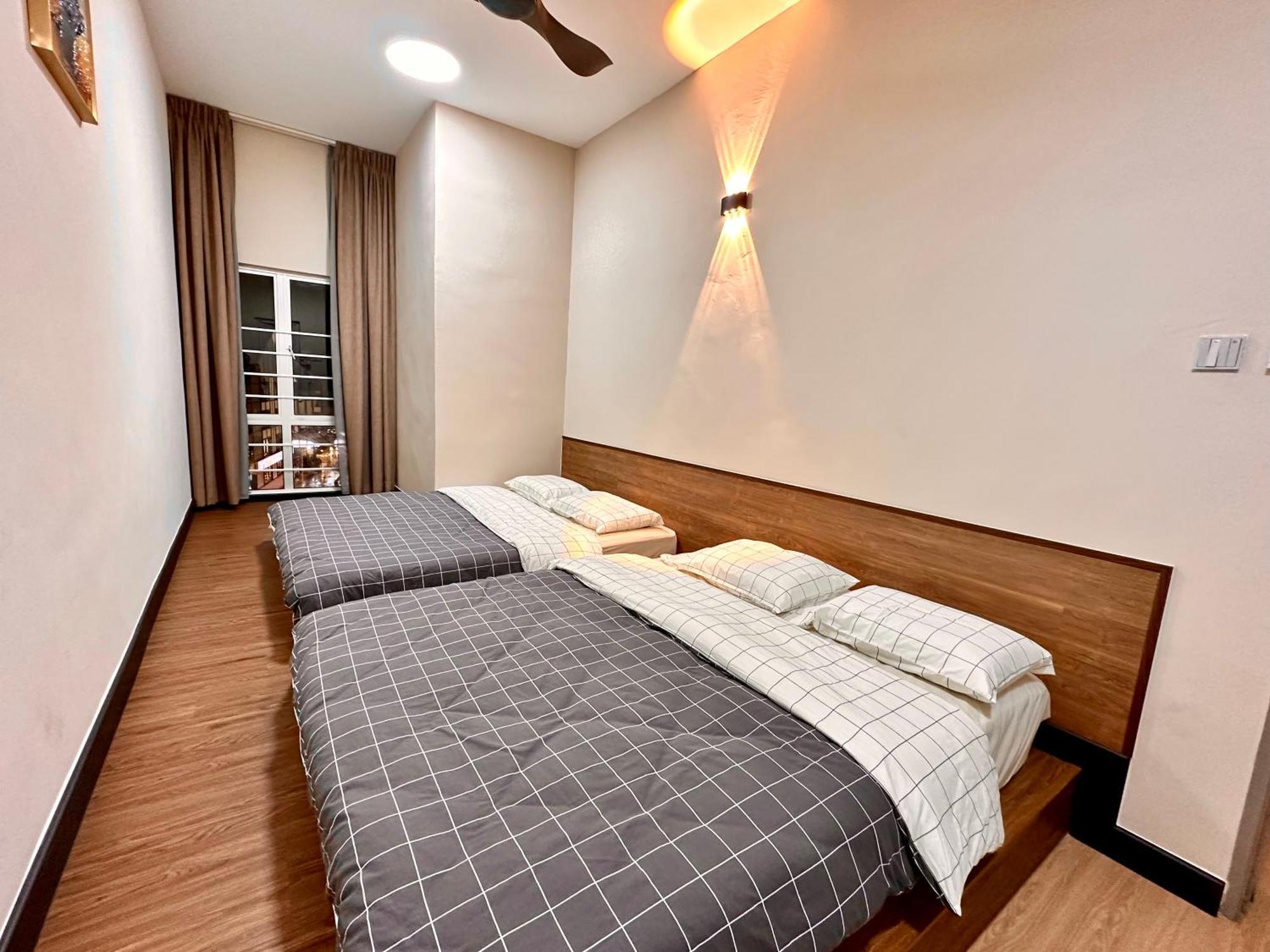 Emerald Avenue Muji Style Apartment