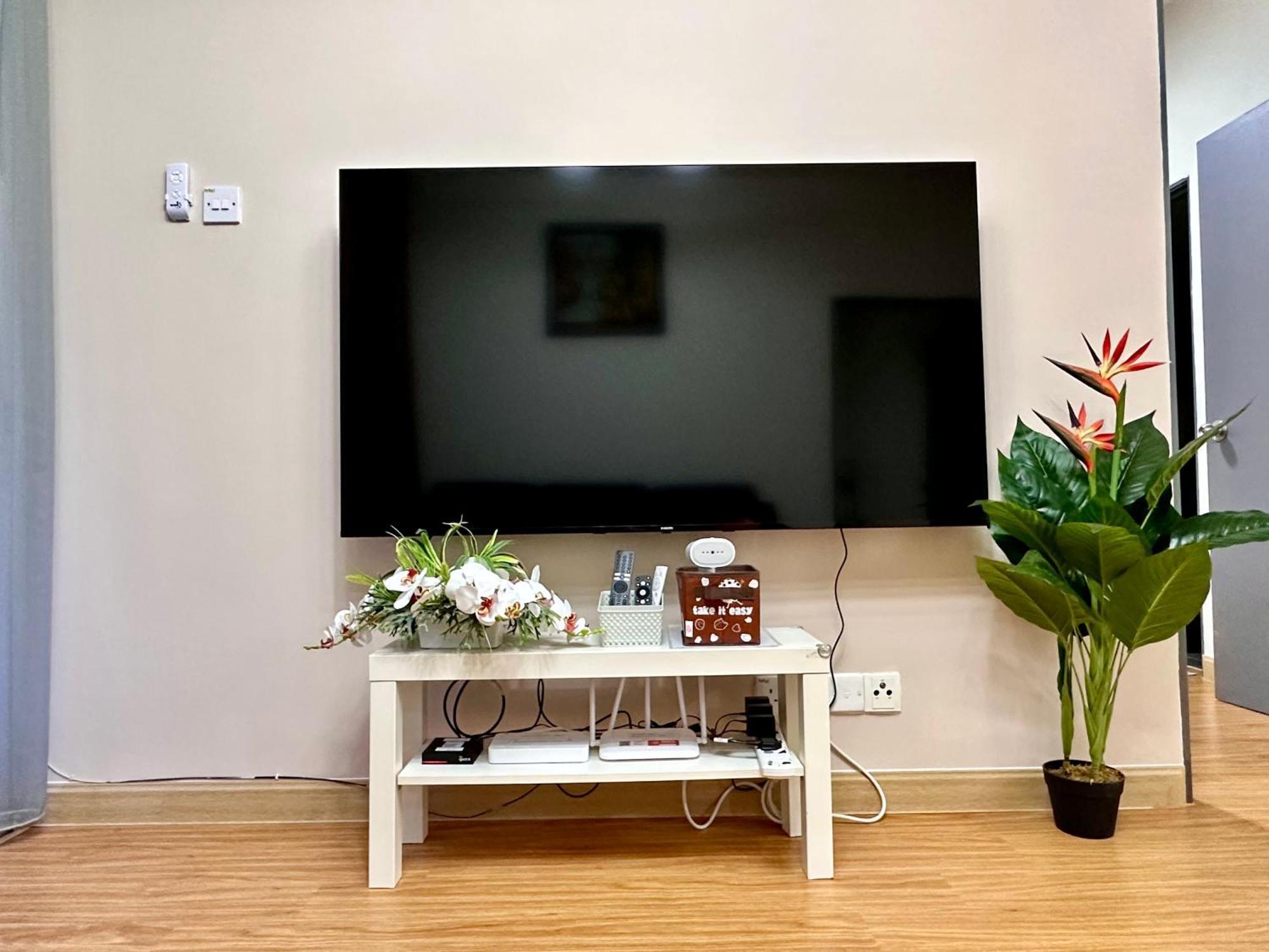 Apartment Emerald Avenue Muji Style