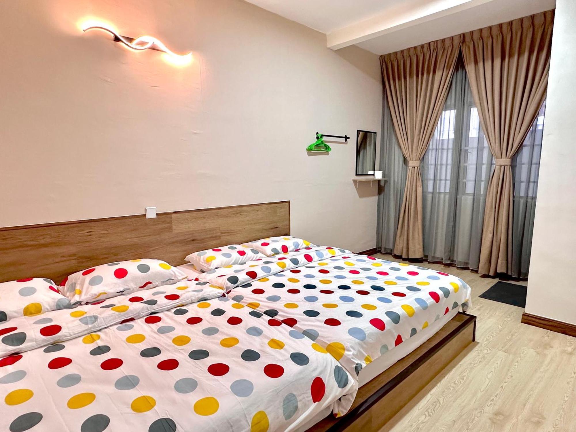 Emerald Avenue Muji Style Apartment *